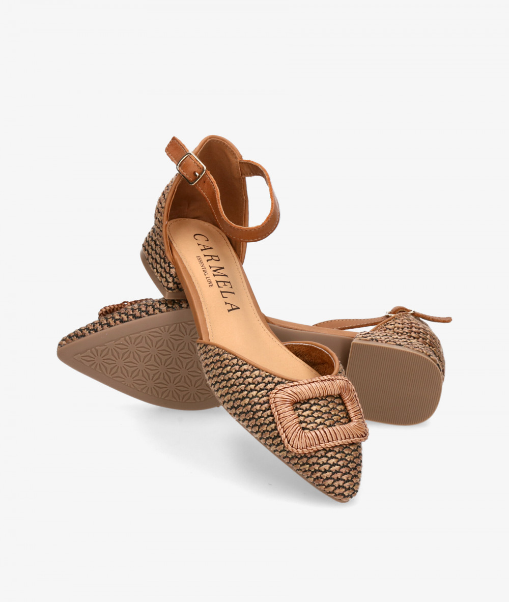 Zapatos de vestir Carmela 163241 en camel