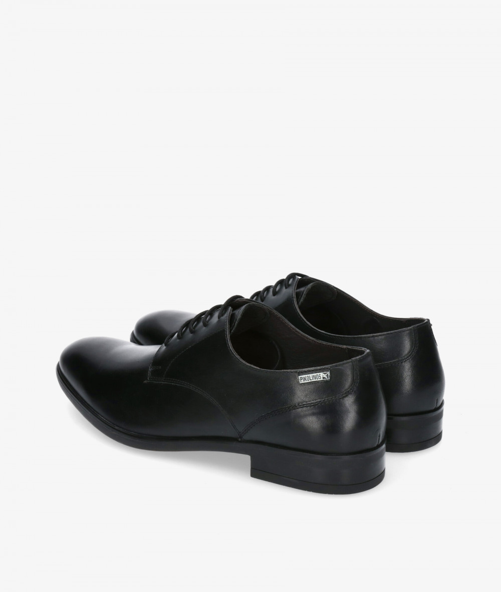 Zapatos de vestir Pikolinos M7J-4187 en negro Zapatos de vestir Pikolinos M7J-4187 en negro