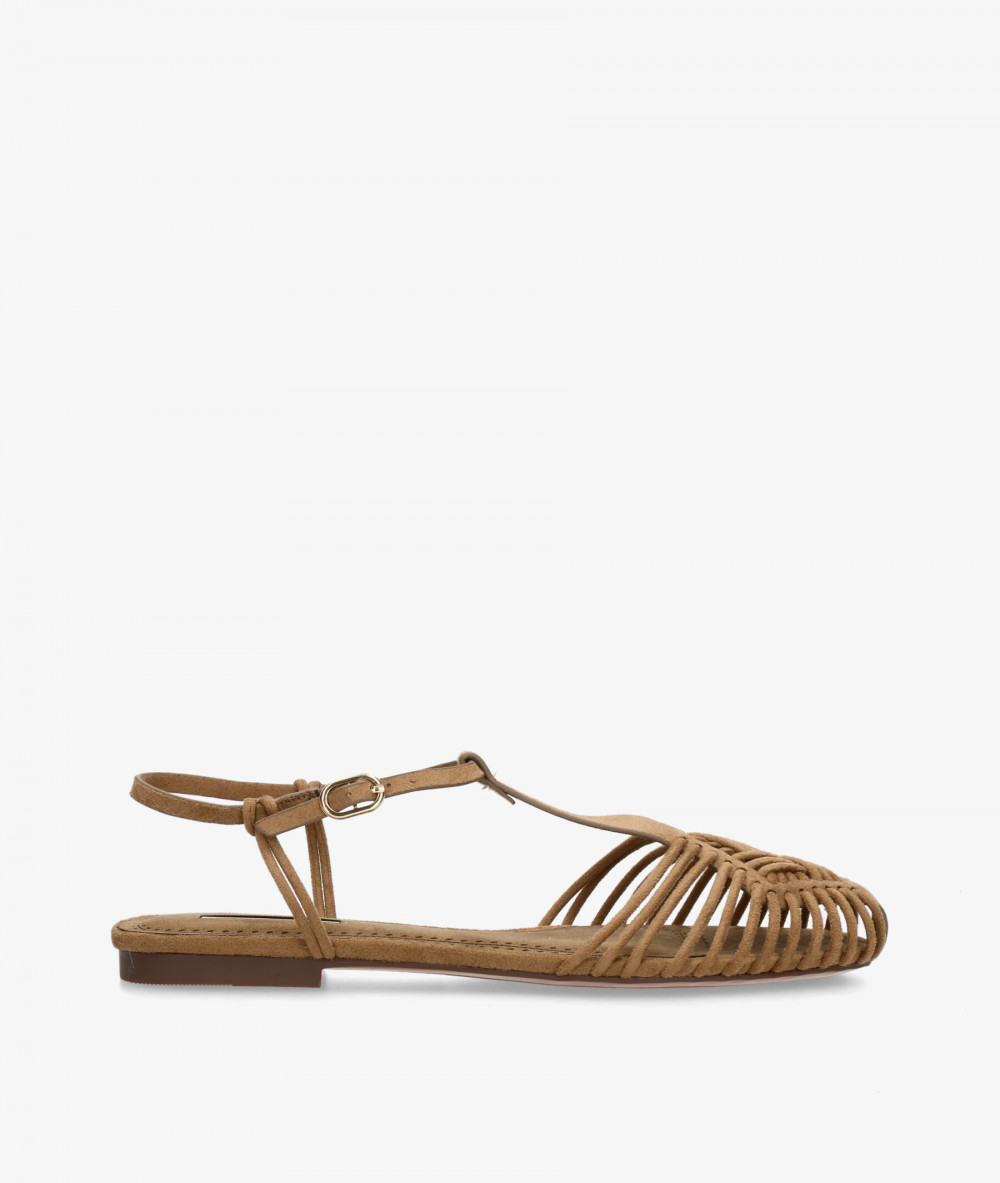 CORINA Dress low heel shoes M6396 in camel