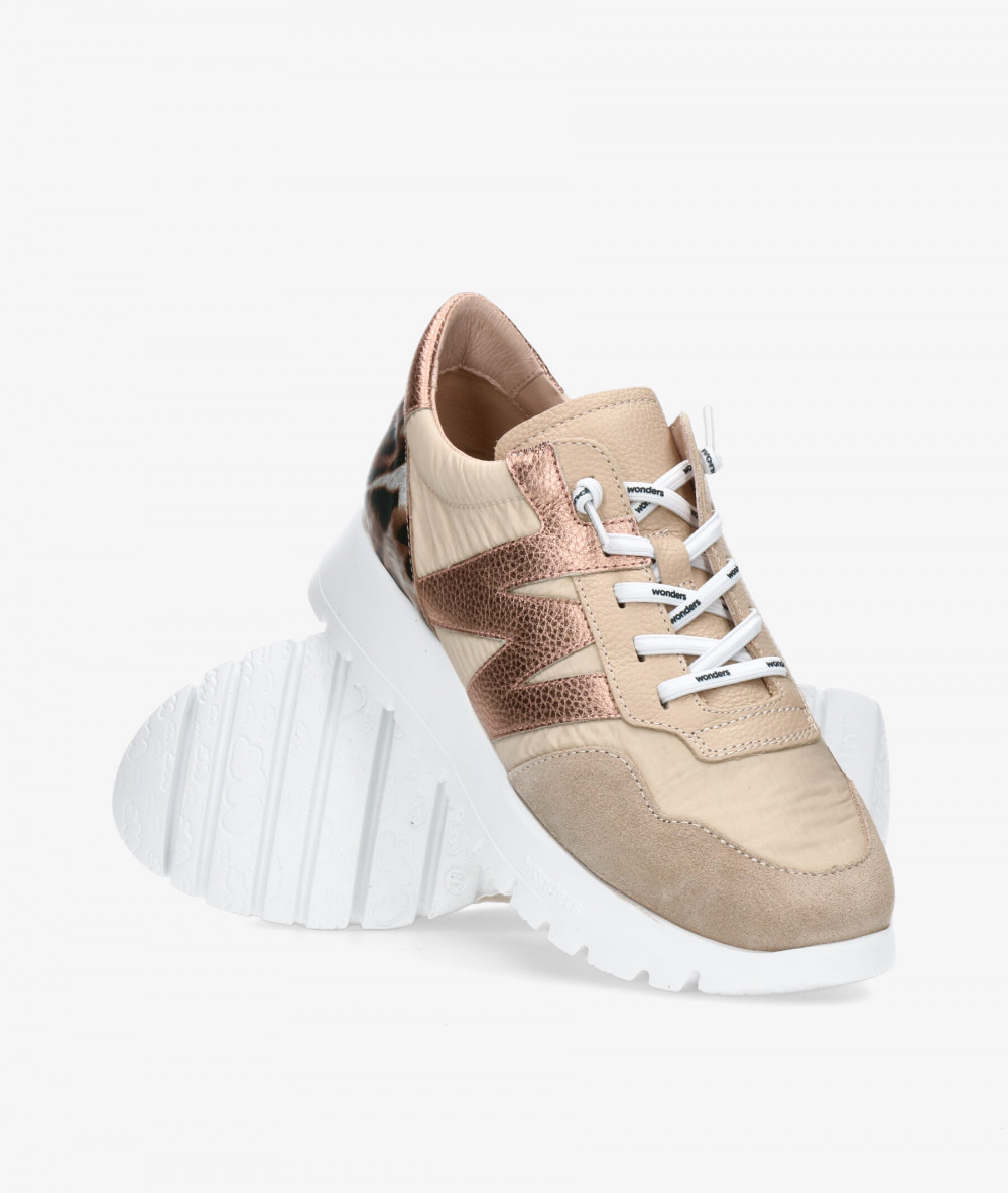 Deportivos Wonders A-24100 en beige