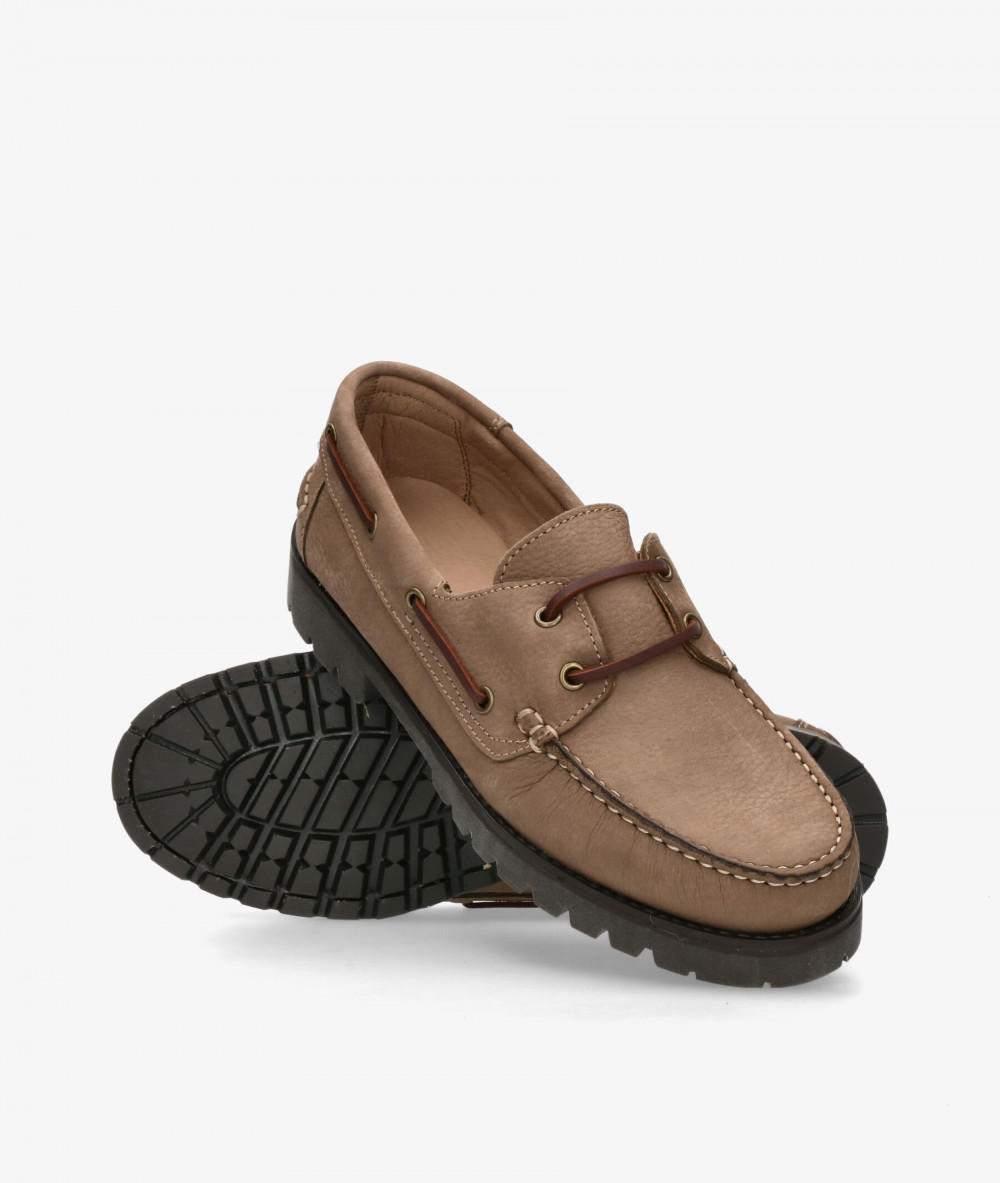 Traveris Nautical shoes 84887 in taupe nubuck