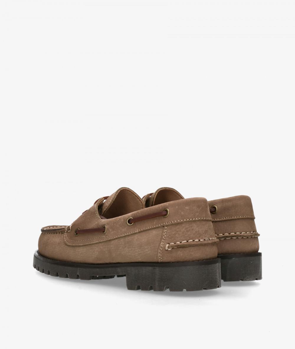 Traveris Nautical shoes 84887 in taupe nubuck