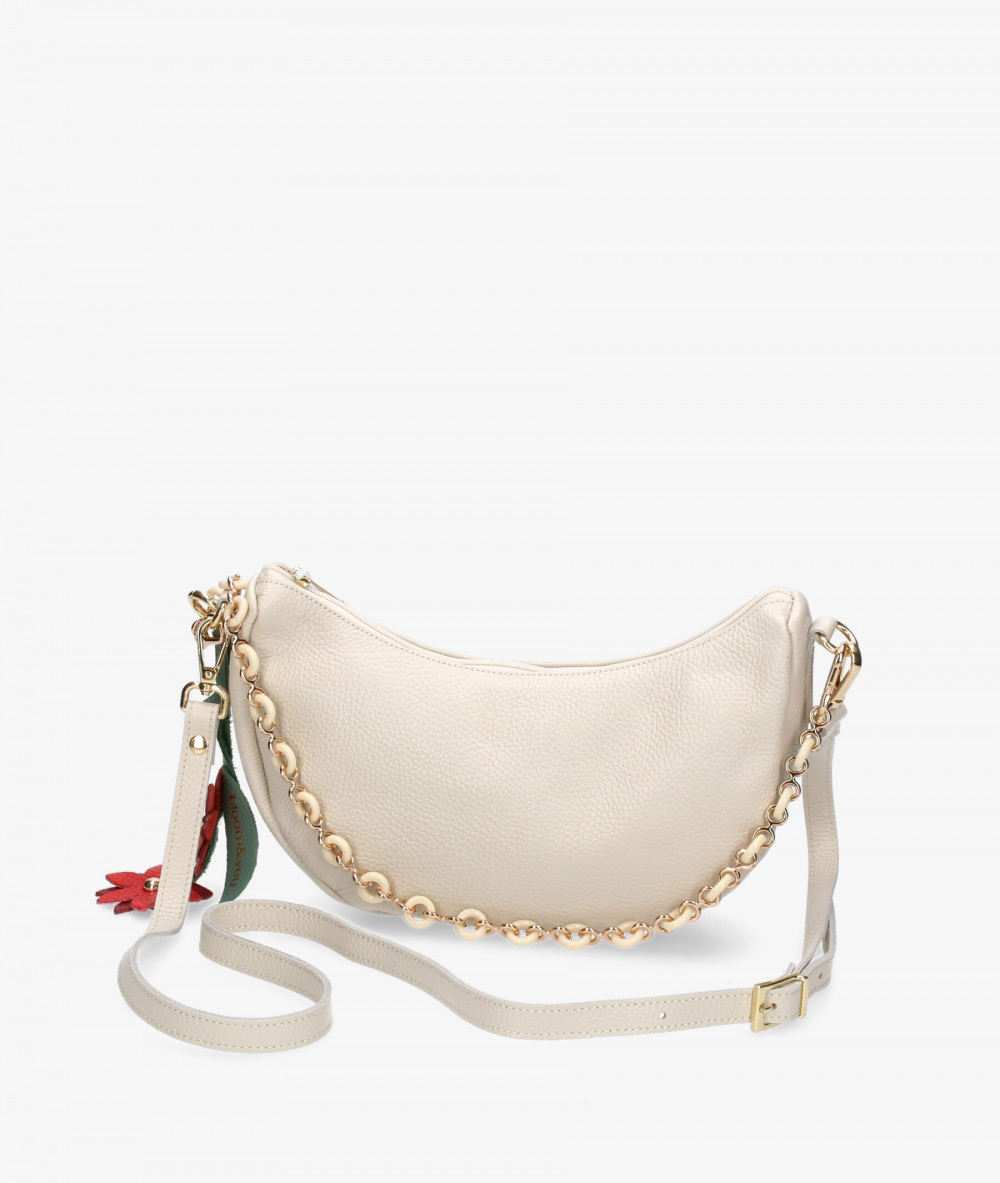 Elevate your look! Our Bag collection a combination of design, quality and comfort for your daily outfits