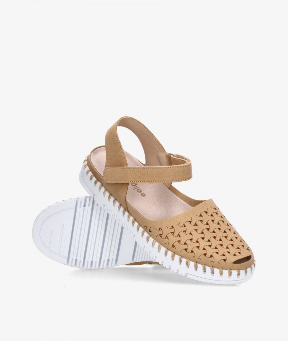 Zapatos planos EOLIGEROS TROMPY en beige