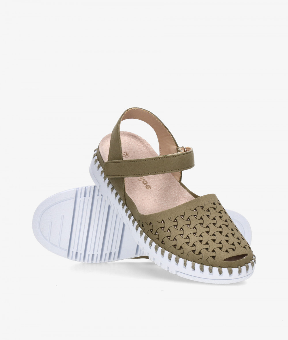 Zapatos planos EOLIGEROS TROMPY en caki