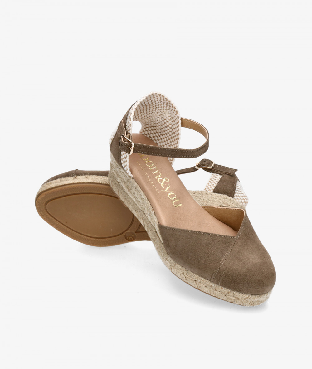 bloom&you Espadrilles  DALIA in taupe split suede