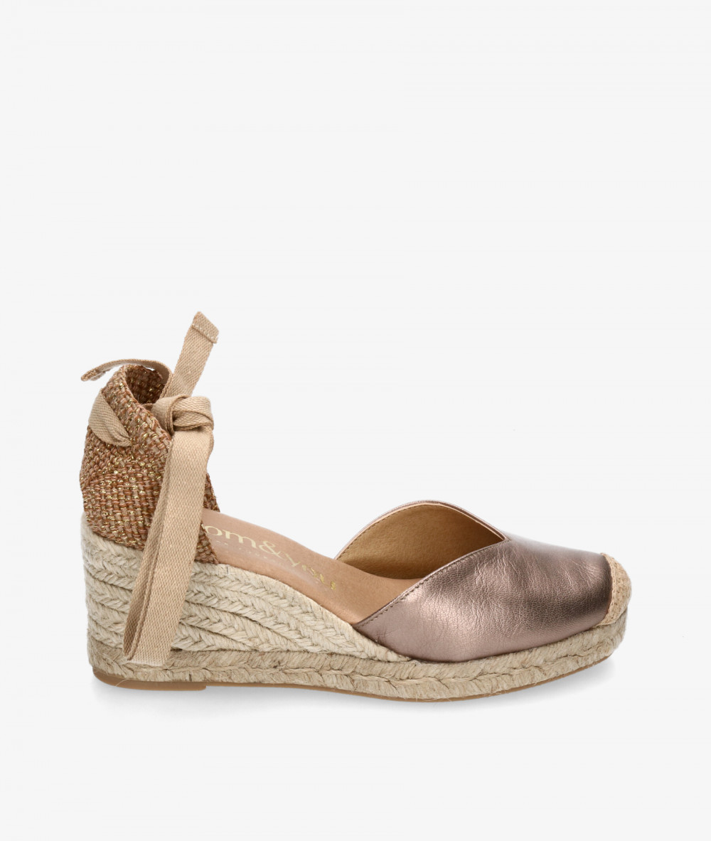 bloom&you Espadrilles  PETUNIA in taupe metallic