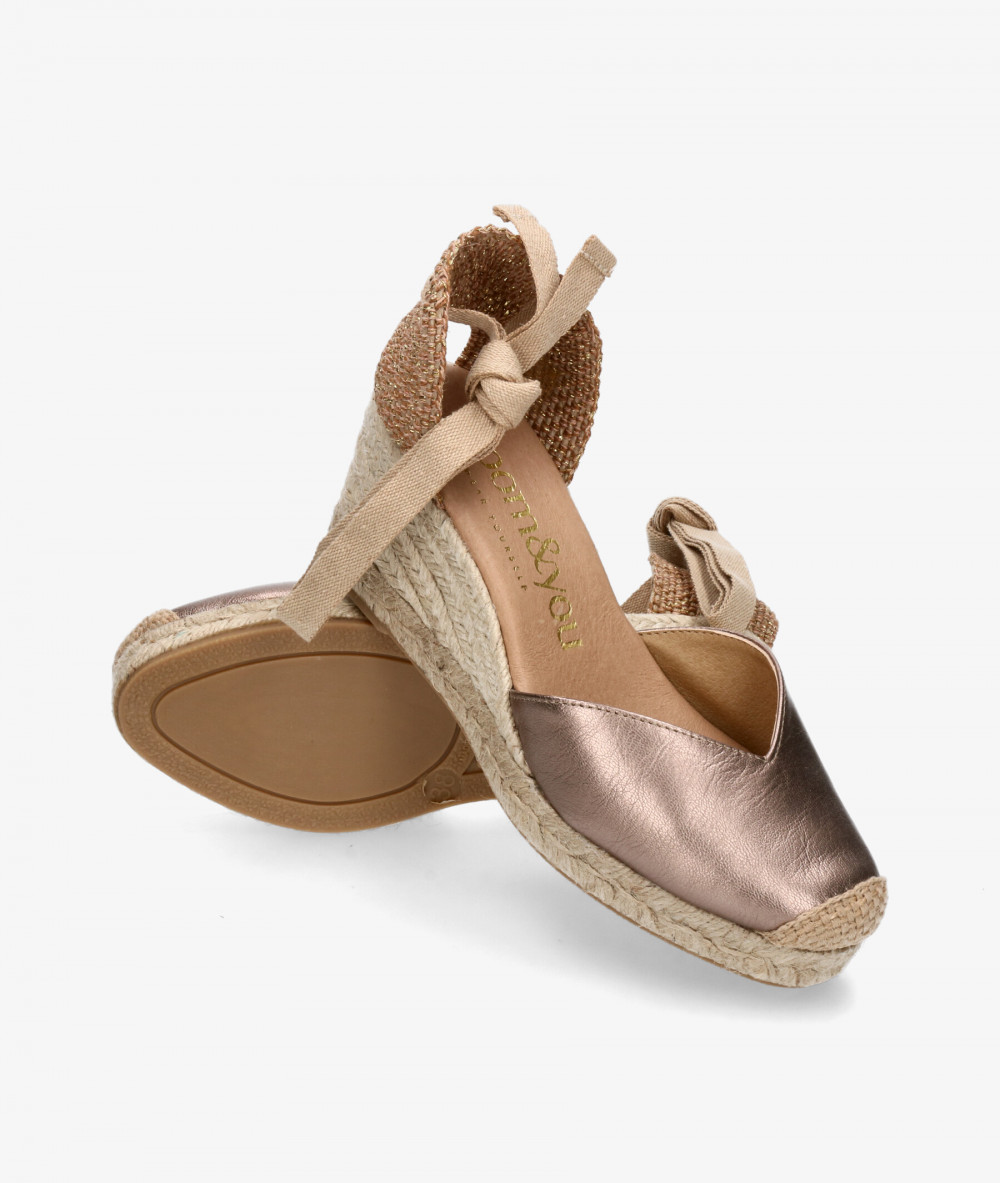 bloom&you Espadrilles  PETUNIA in taupe metallic