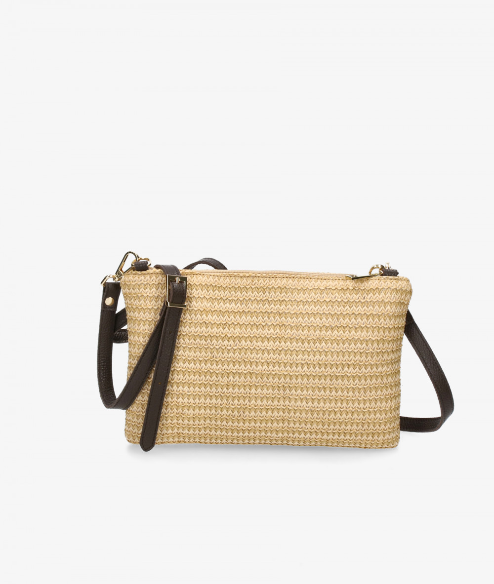 Elevate your look! Our Clutch bag collection a combination of design, quality and comfort for your daily outfits