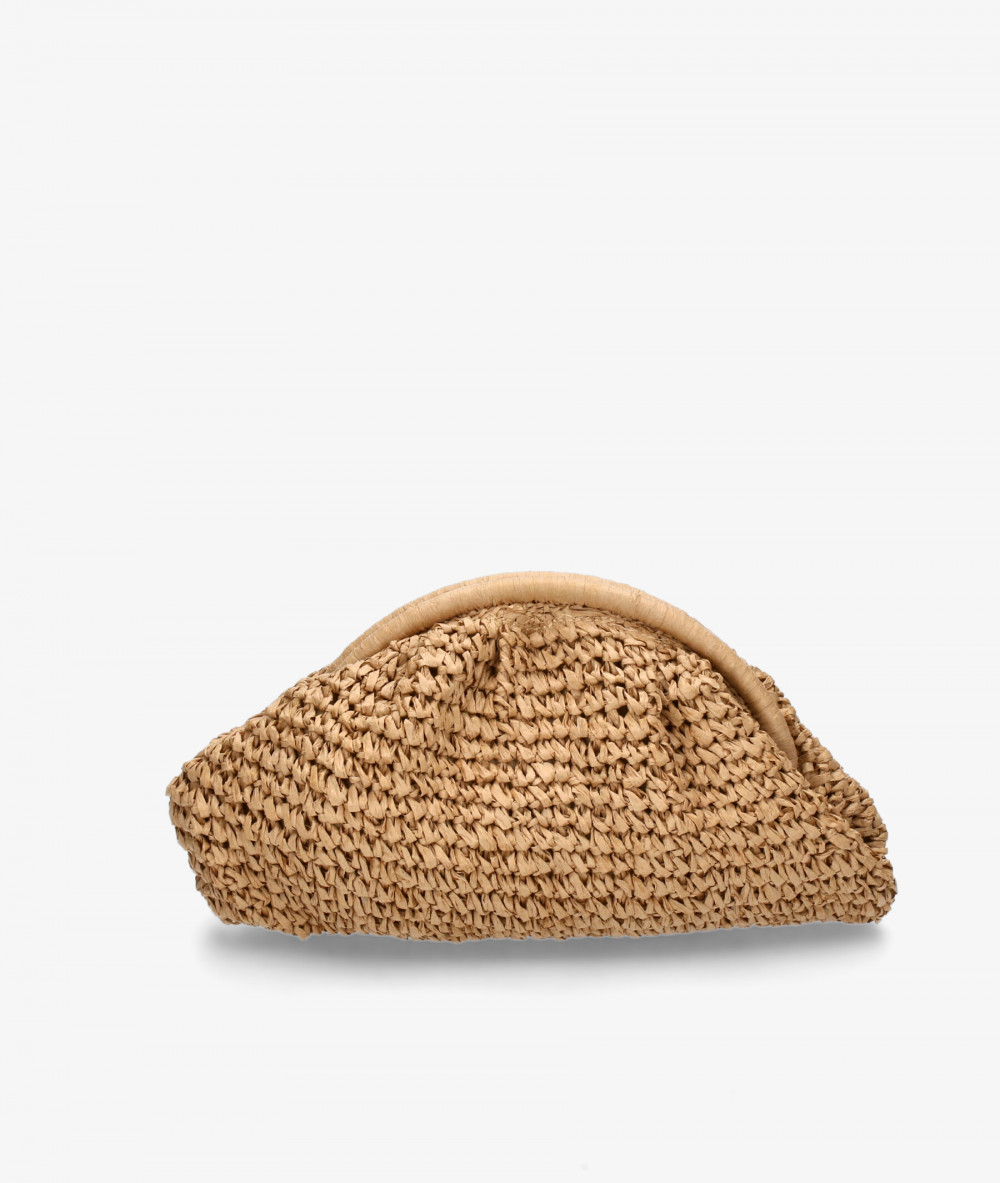 Elevate your look! Our Clutch bag collection a combination of design, quality and comfort for your daily outfits