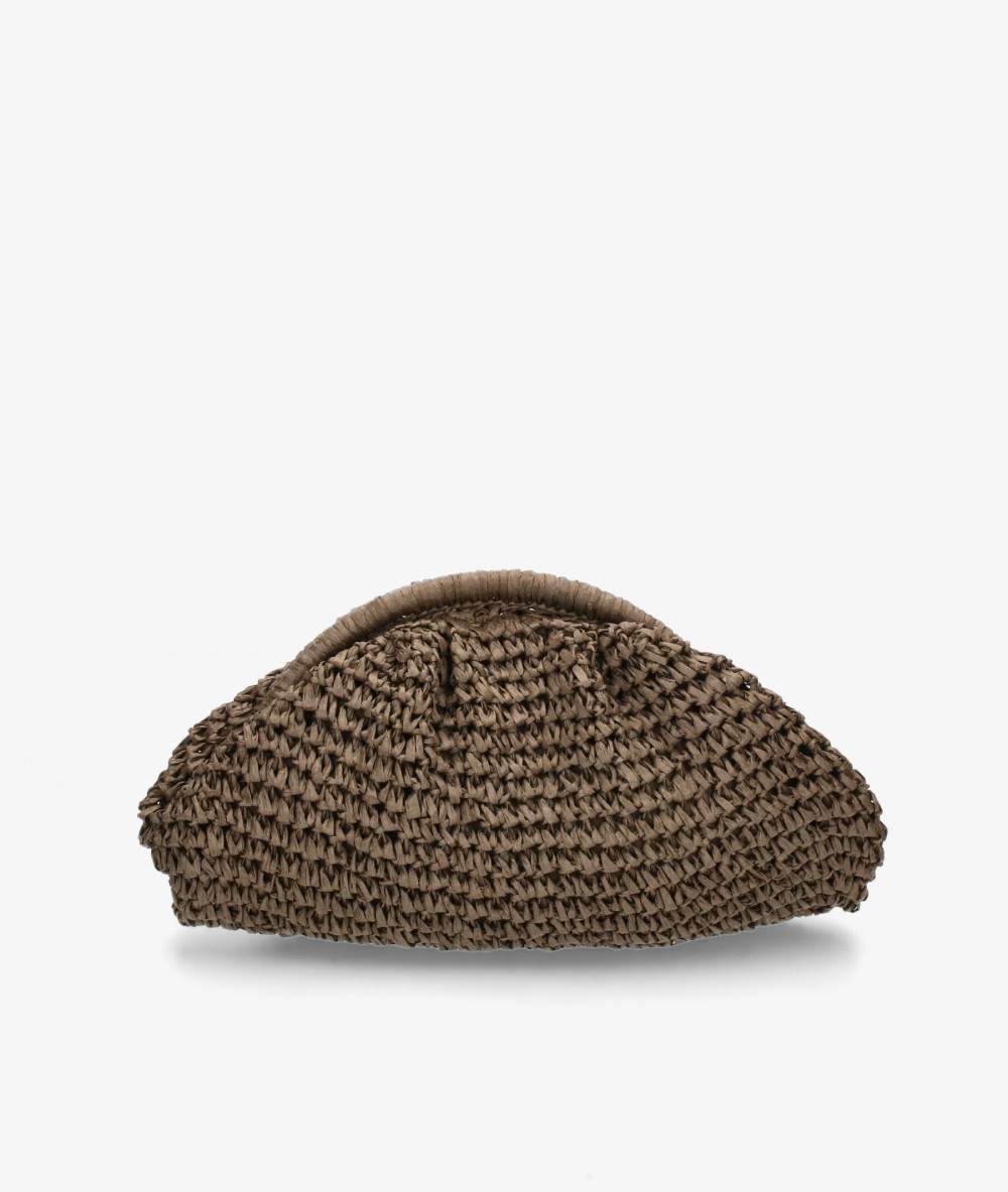 Elevate your look! Our Clutch bag collection a combination of design, quality and comfort for your daily outfits