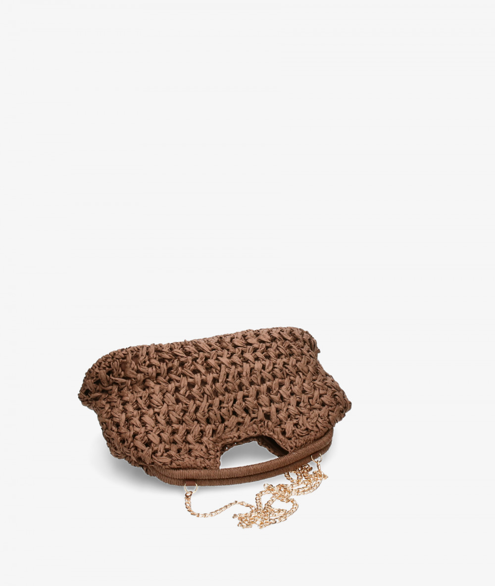 Elevate your look! Our Clutch bag collection a combination of design, quality and comfort for your daily outfits