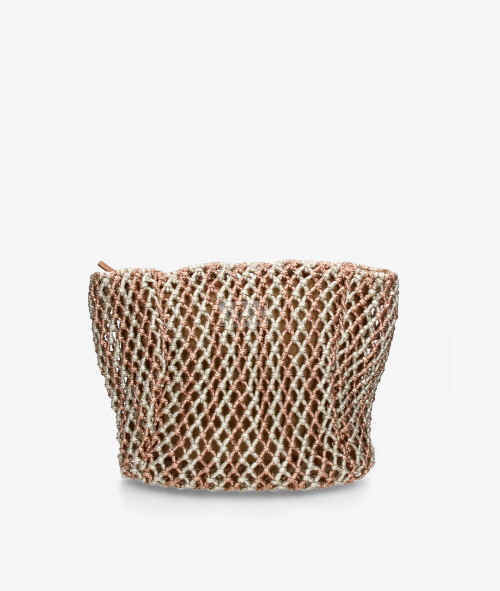 Elevate your look! Our Bag collection a combination of design, quality and comfort for your daily outfits