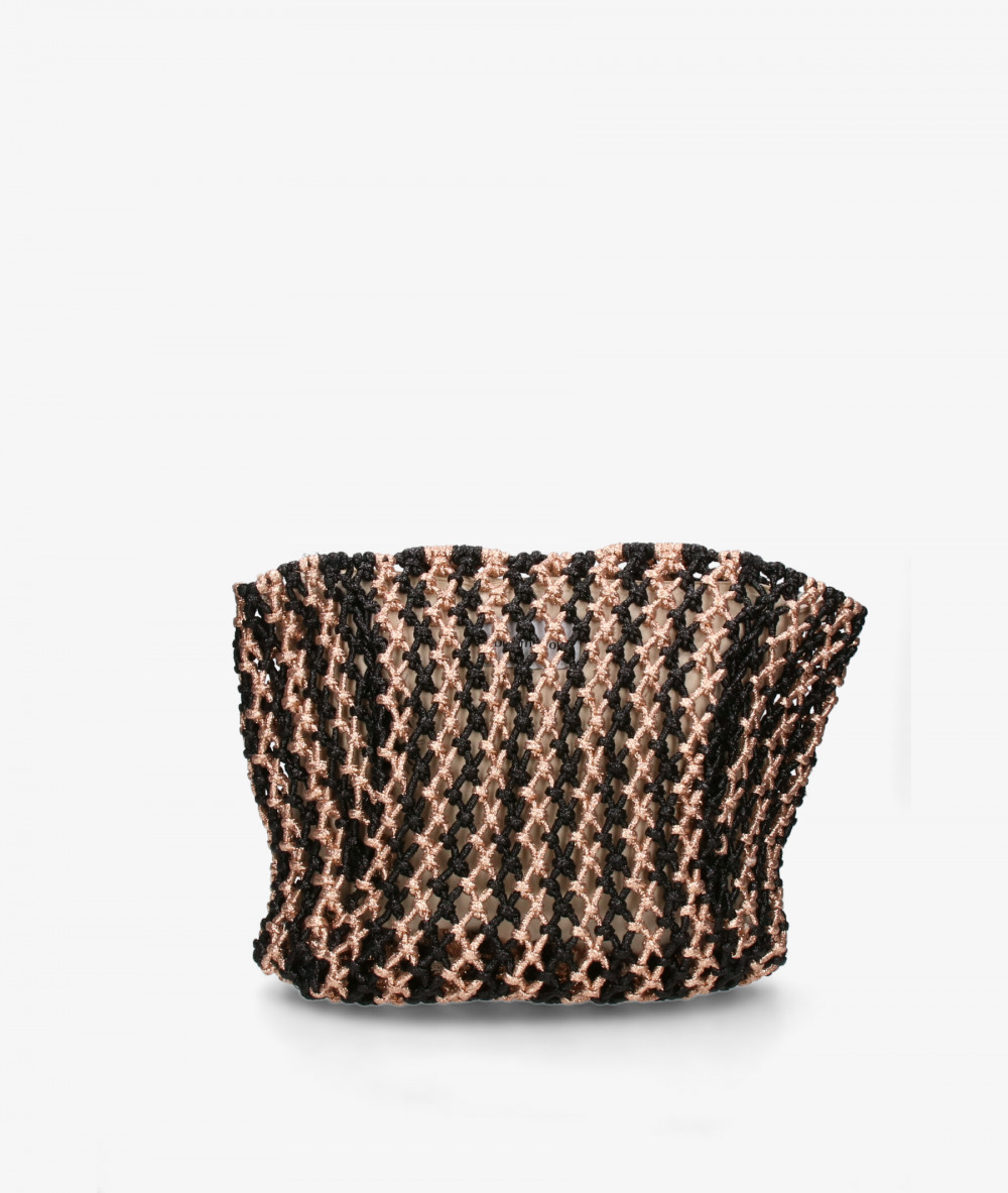 Elevate your look! Our Bag collection a combination of design, quality and comfort for your daily outfits