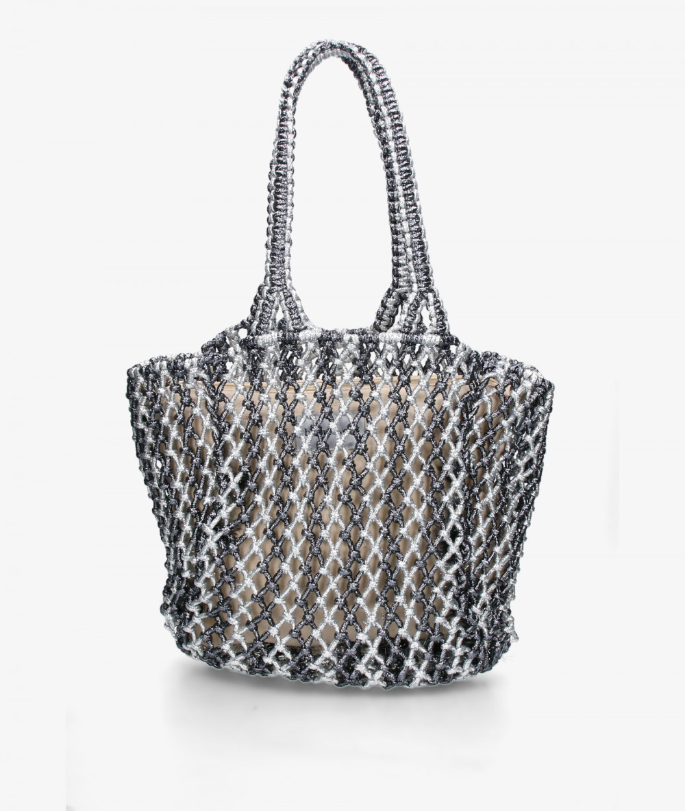 Elevate your look! Our Bag collection a combination of design, quality and comfort for your daily outfits