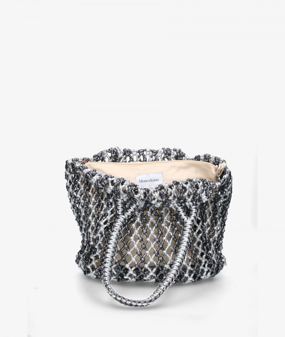 Elevate your look! Our Bag collection a combination of design, quality and comfort for your daily outfits