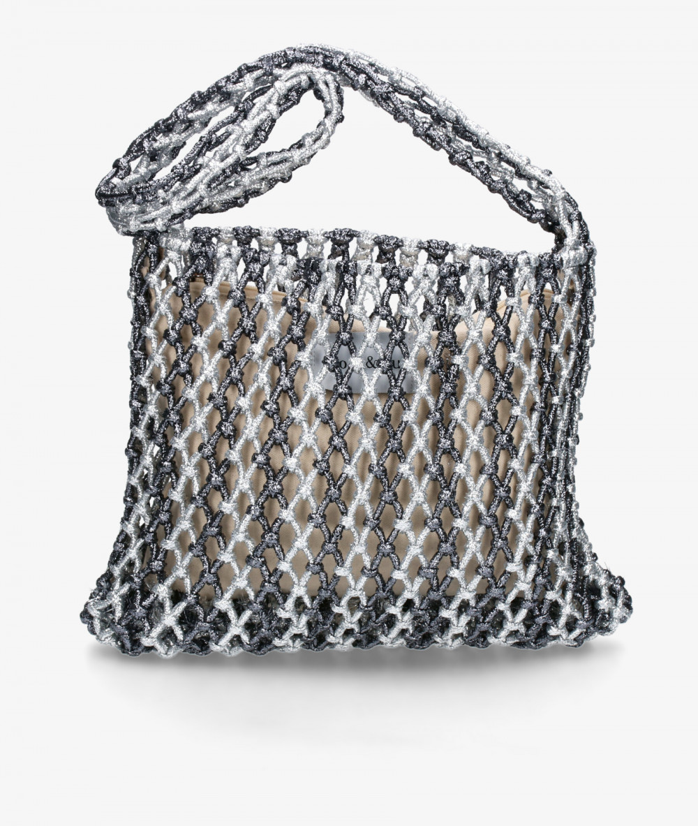 Elevate your look! Our Bag collection a combination of design, quality and comfort for your daily outfits