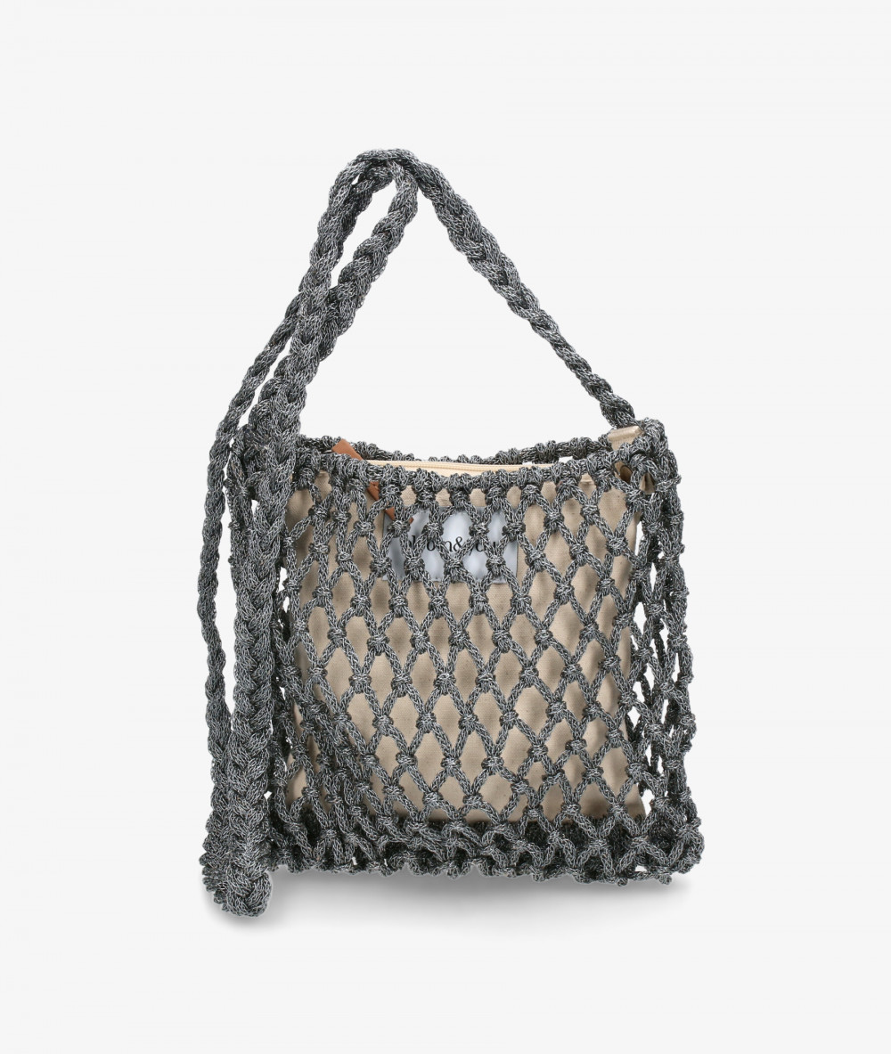 Elevate your look! Our Bag collection a combination of design, quality and comfort for your daily outfits