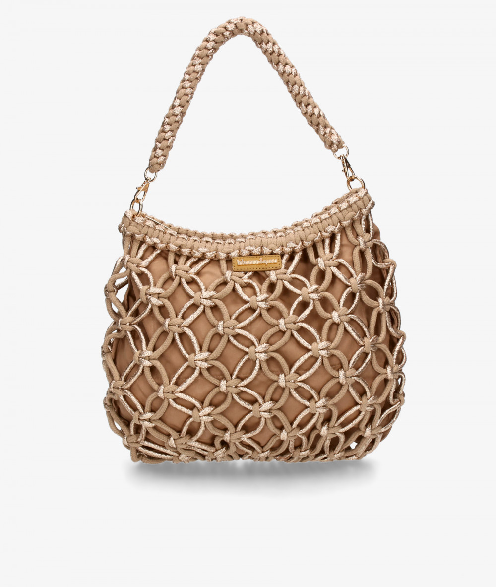 Elevate your look! Our Bag collection a combination of design, quality and comfort for your daily outfits