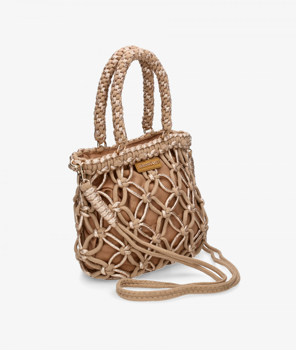 Elevate your look! Our Bag collection a combination of design, quality and comfort for your daily outfits