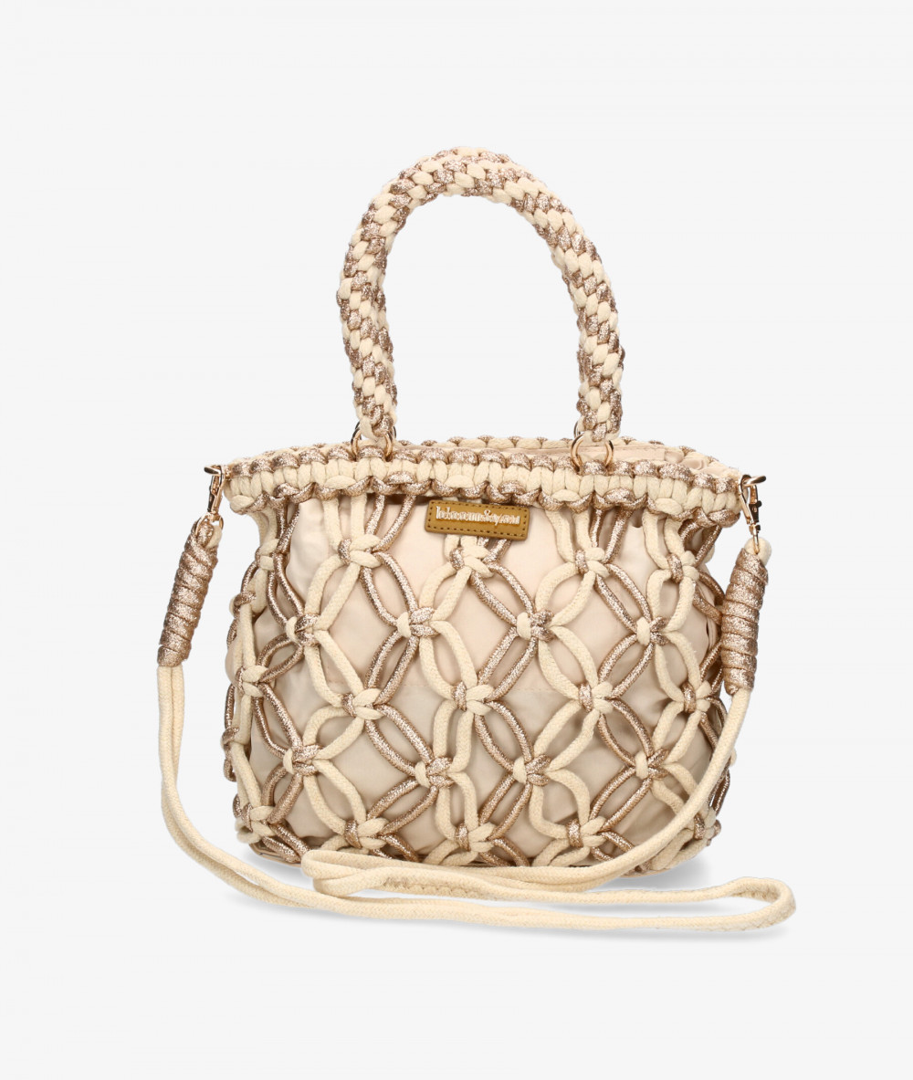 Elevate your look! Our Bag collection a combination of design, quality and comfort for your daily outfits