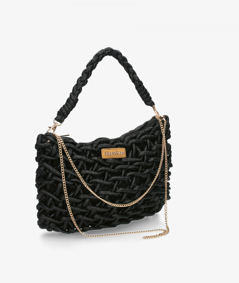 Elevate your look! Our Bag collection a combination of design, quality and comfort for your daily outfits