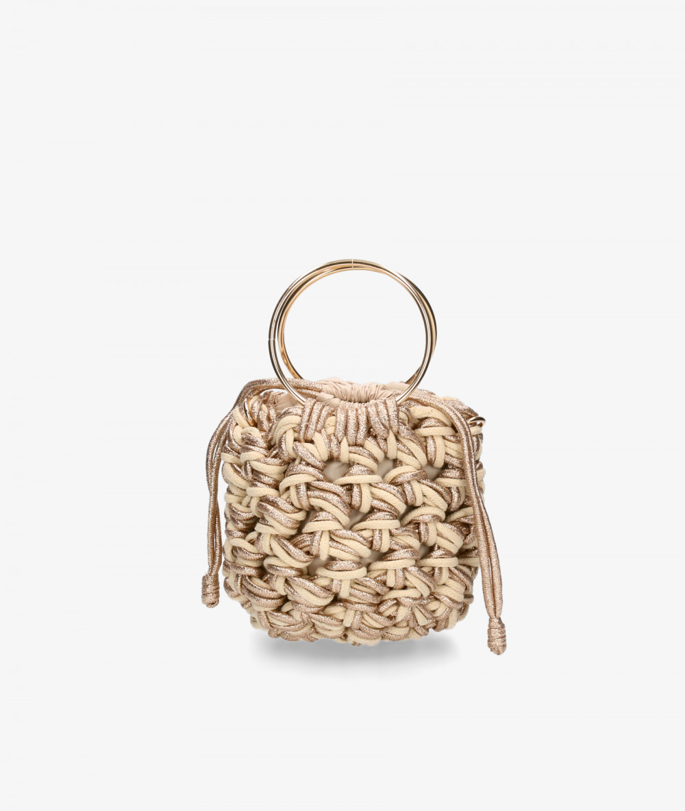 Elevate your look! Our Bag collection a combination of design, quality and comfort for your daily outfits