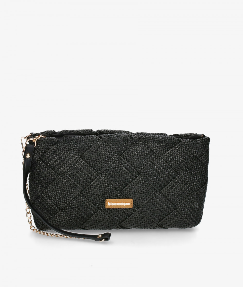 Elevate your look! Our Bag collection a combination of design, quality and comfort for your daily outfits