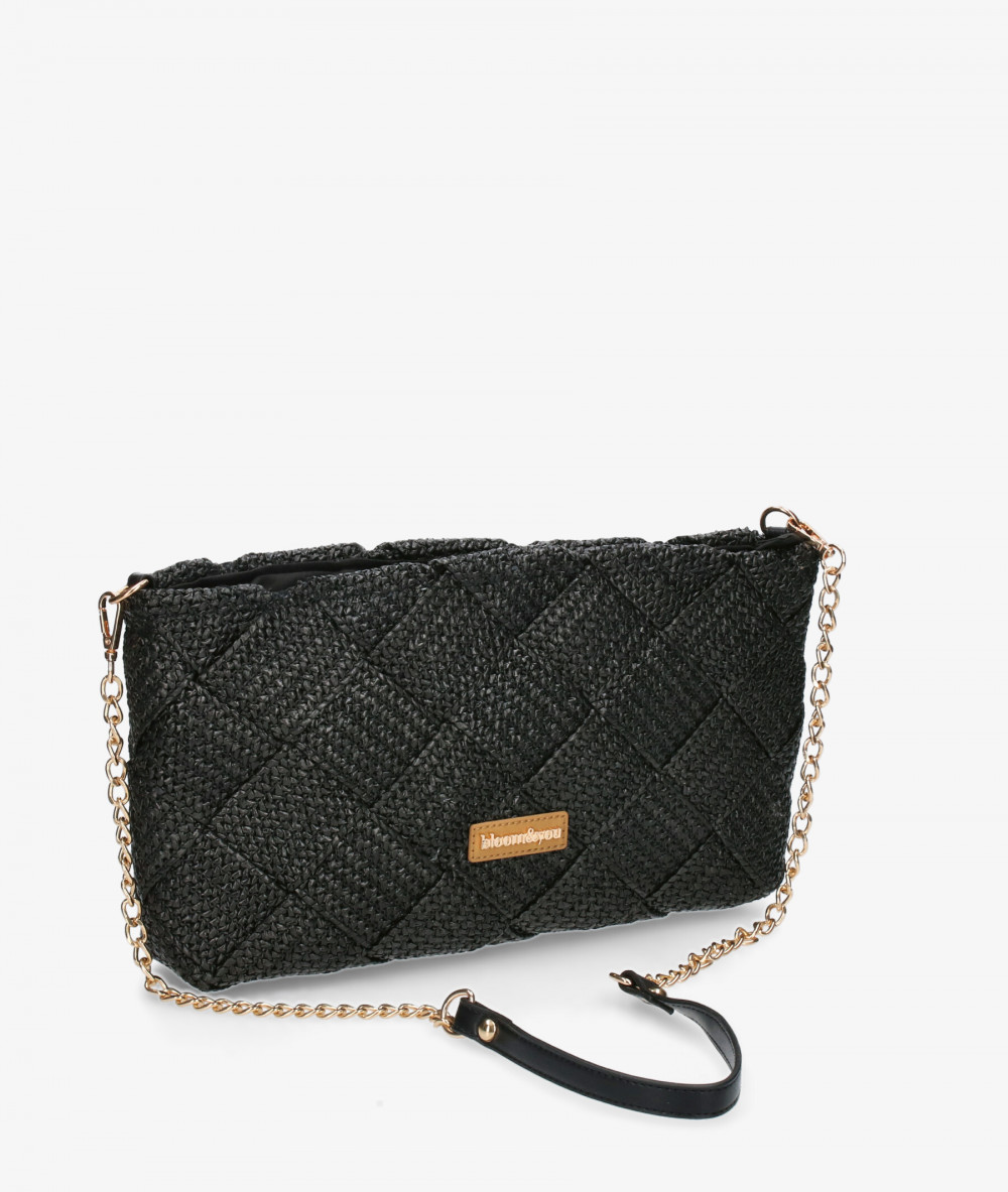 Elevate your look! Our Bag collection a combination of design, quality and comfort for your daily outfits