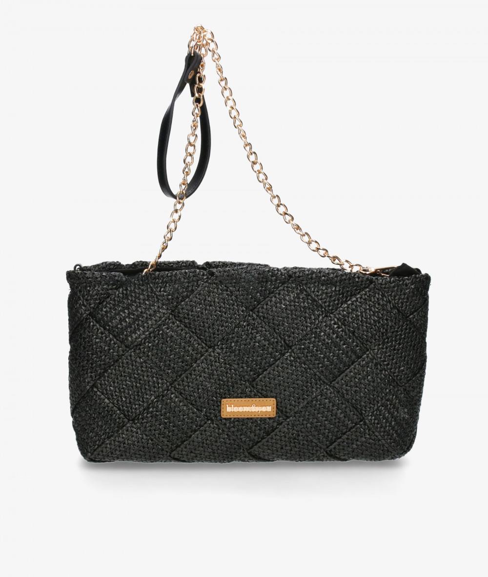 Elevate your look! Our Bag collection a combination of design, quality and comfort for your daily outfits