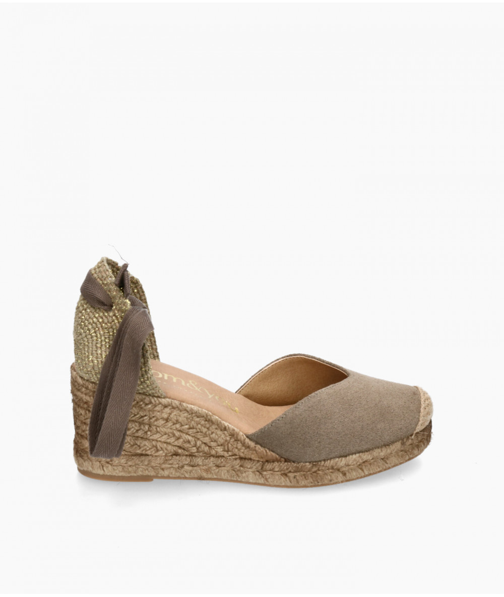 bloom&you Espadrilles  PETUNIA in taupe split suede
