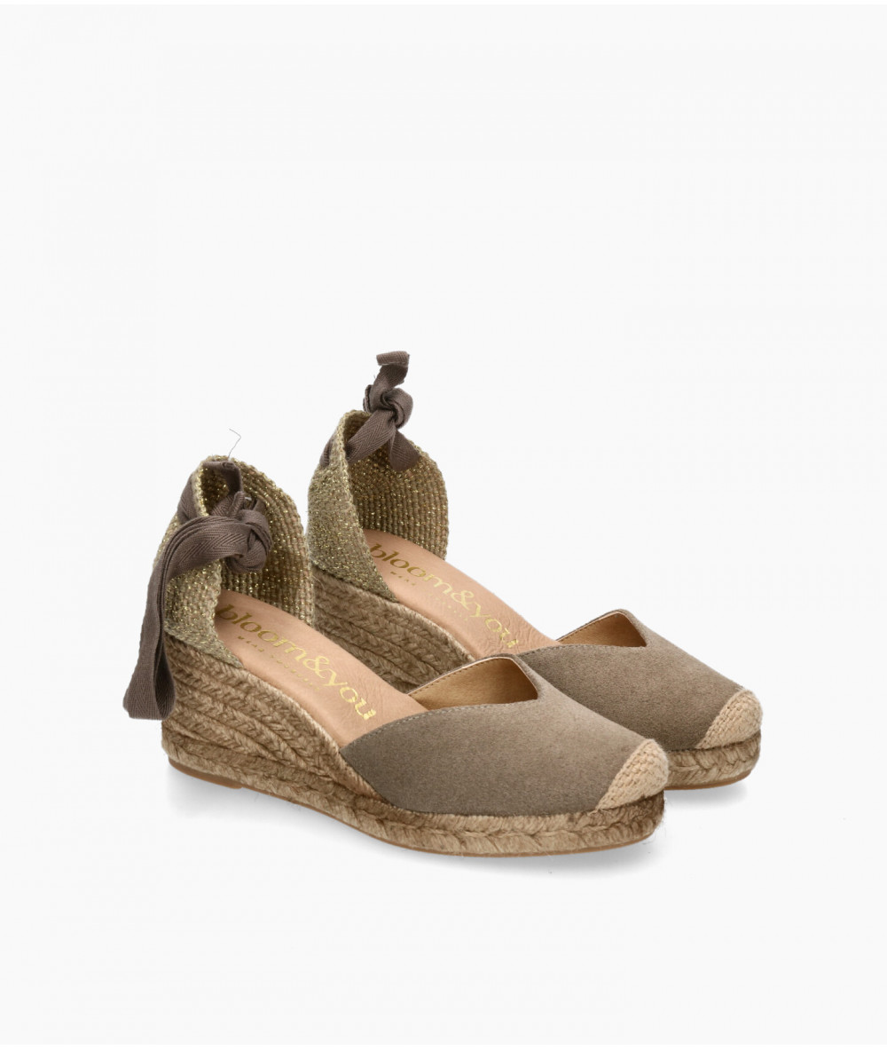 bloom&you Espadrilles  PETUNIA in taupe split suede