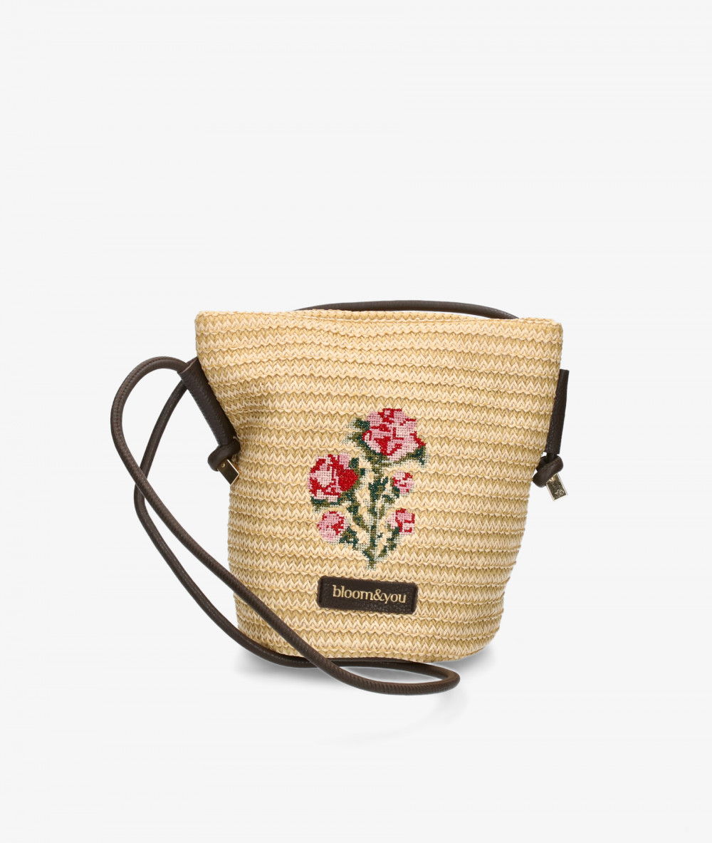 Elevate your look! Our Bag collection a combination of design, quality and comfort for your daily outfits