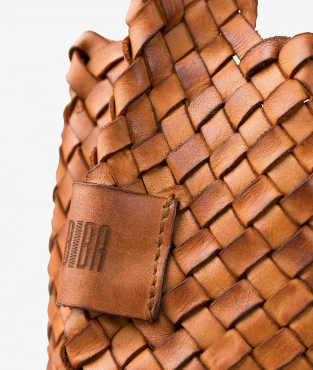 Elevate your look! Our Bag collection a combination of design, quality and comfort for your daily outfits