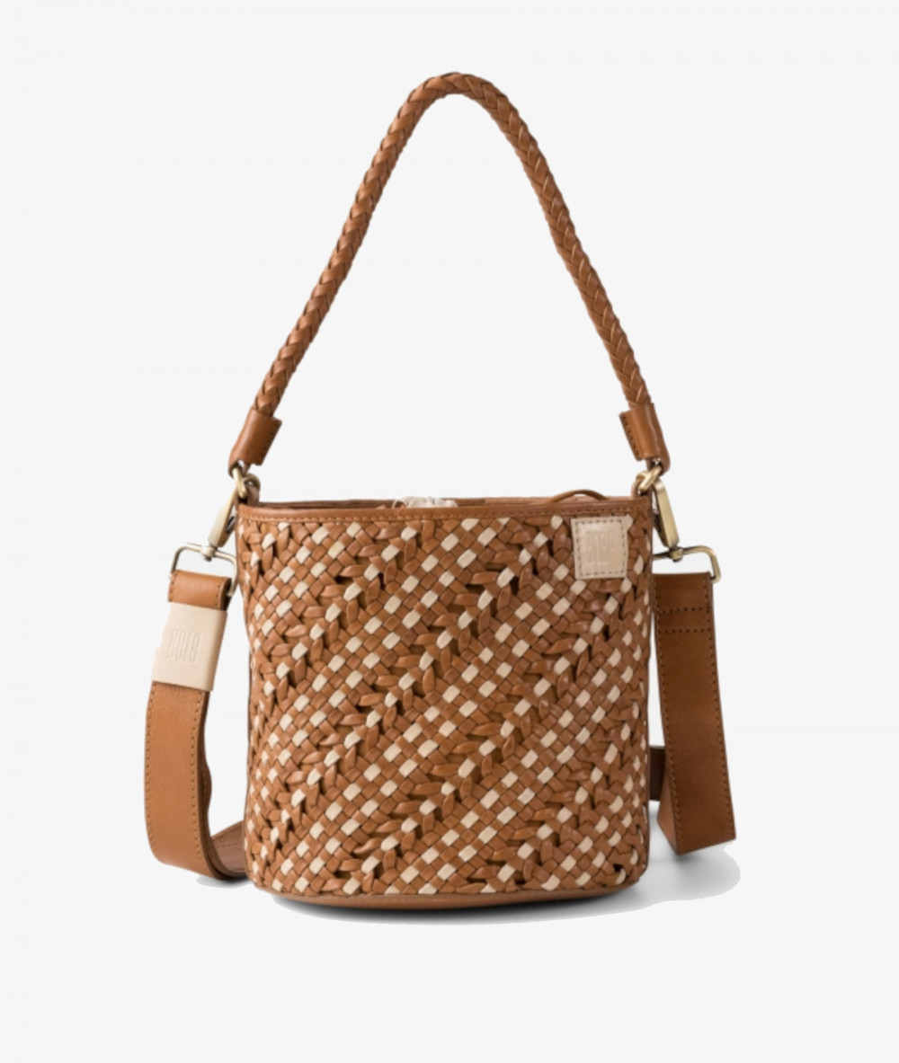 Elevate your look! Our Bag collection a combination of design, quality and comfort for your daily outfits