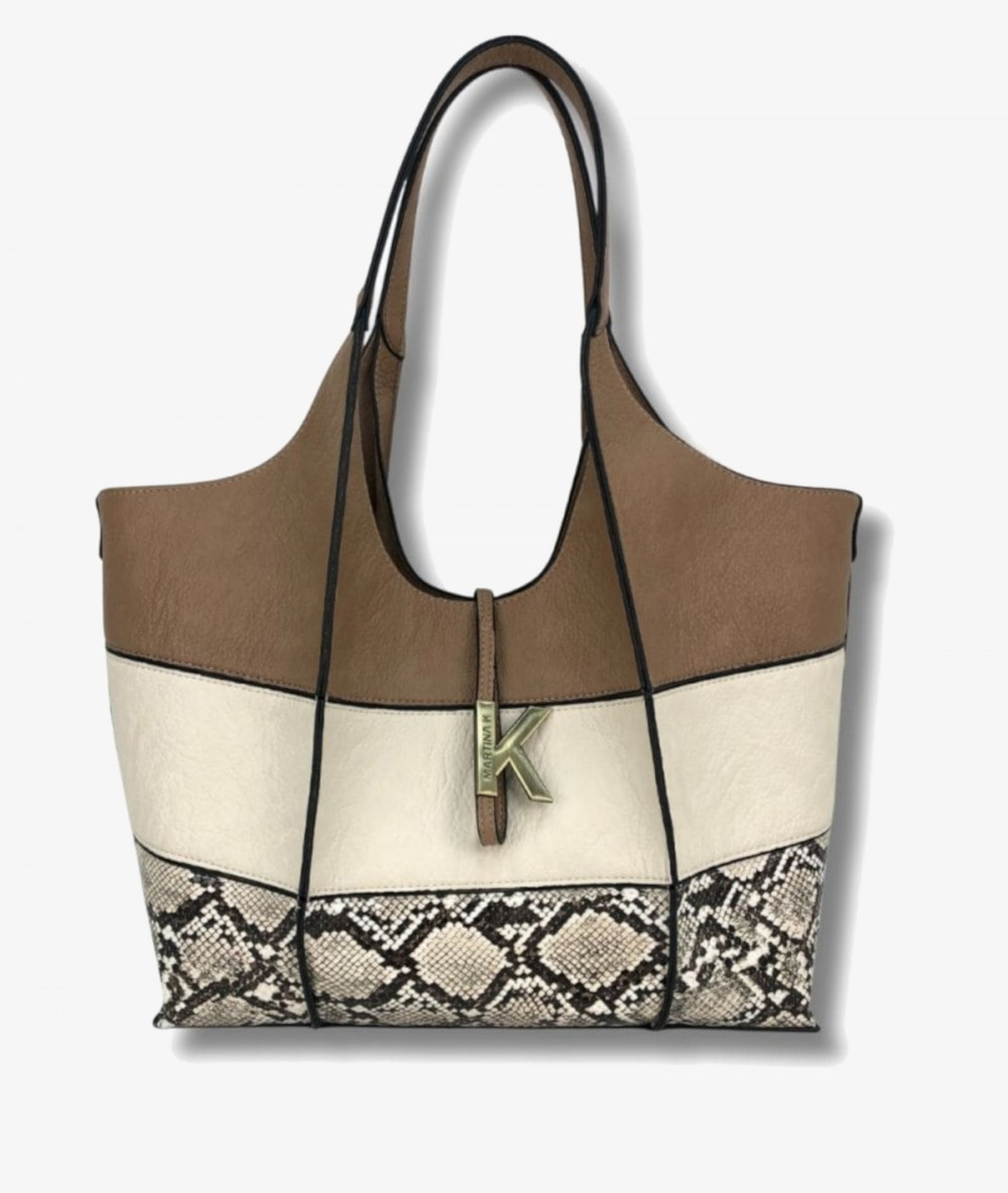 Elevate your look! Our Bag collection a combination of design, quality and comfort for your daily outfits