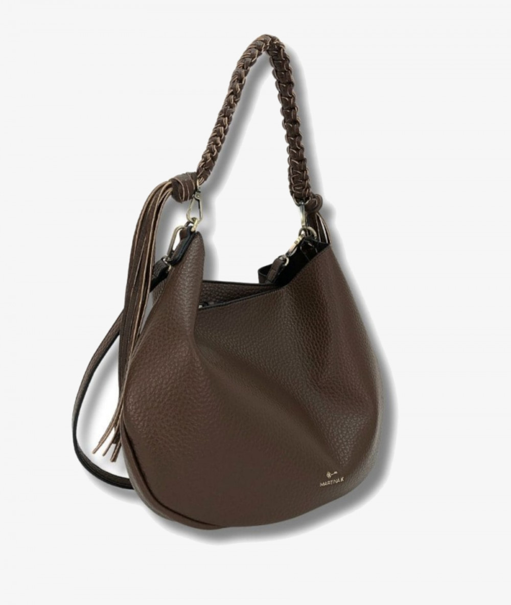 Elevate your look! Our Bag collection a combination of design, quality and comfort for your daily outfits