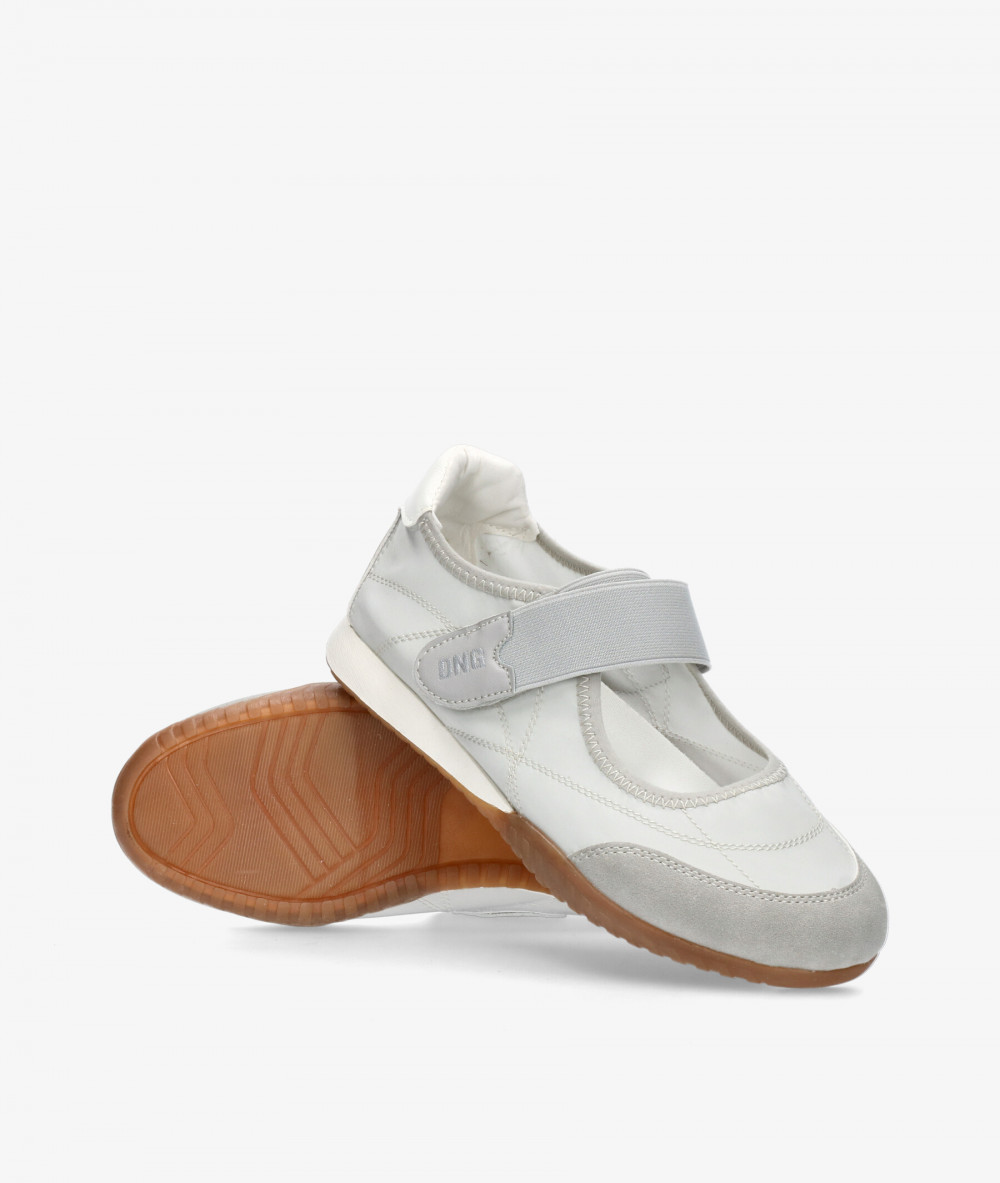 Merceditas D'angela 30537 en piedra