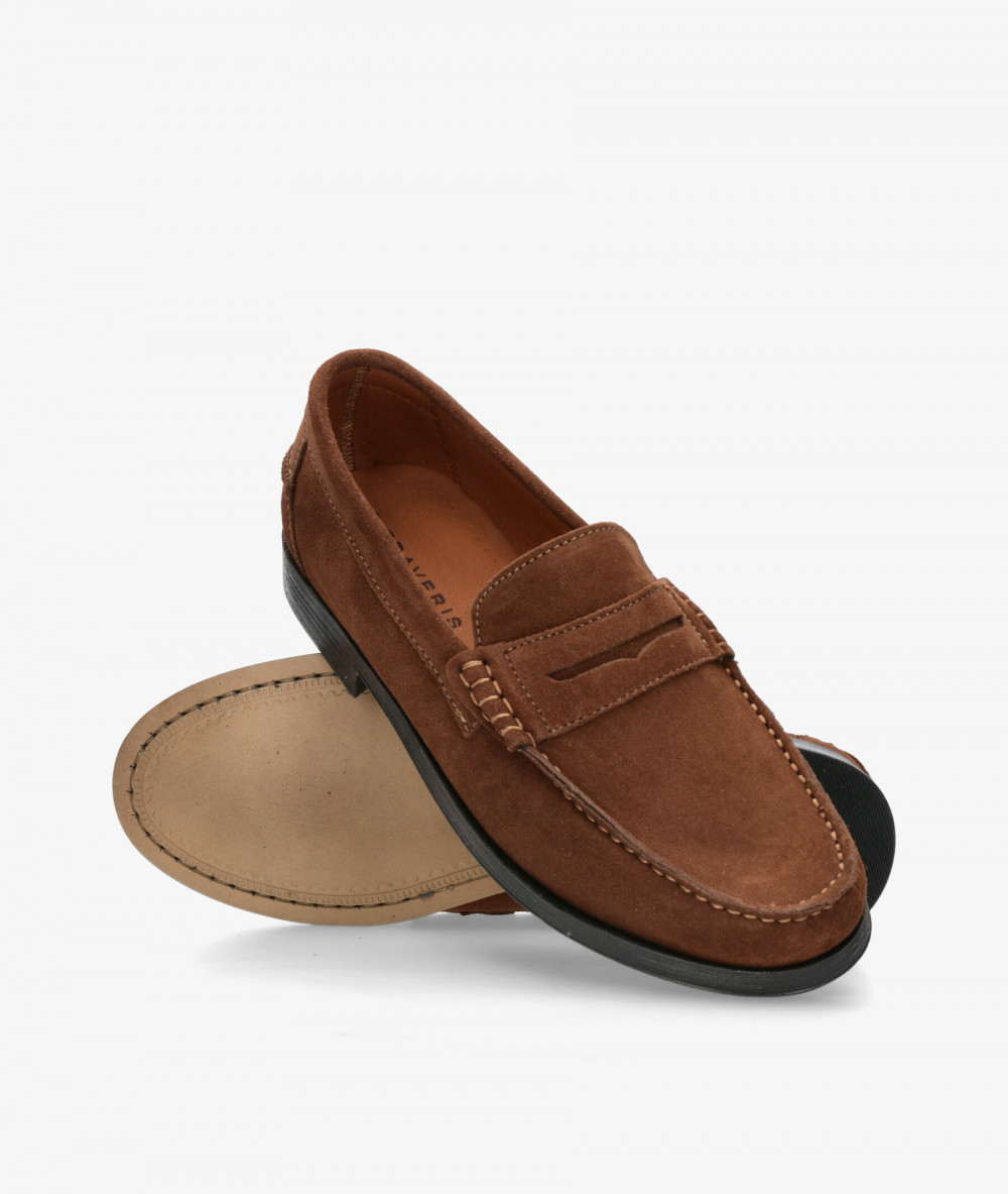 Zapatos de vestir Traveris 93000 en serraje cuero