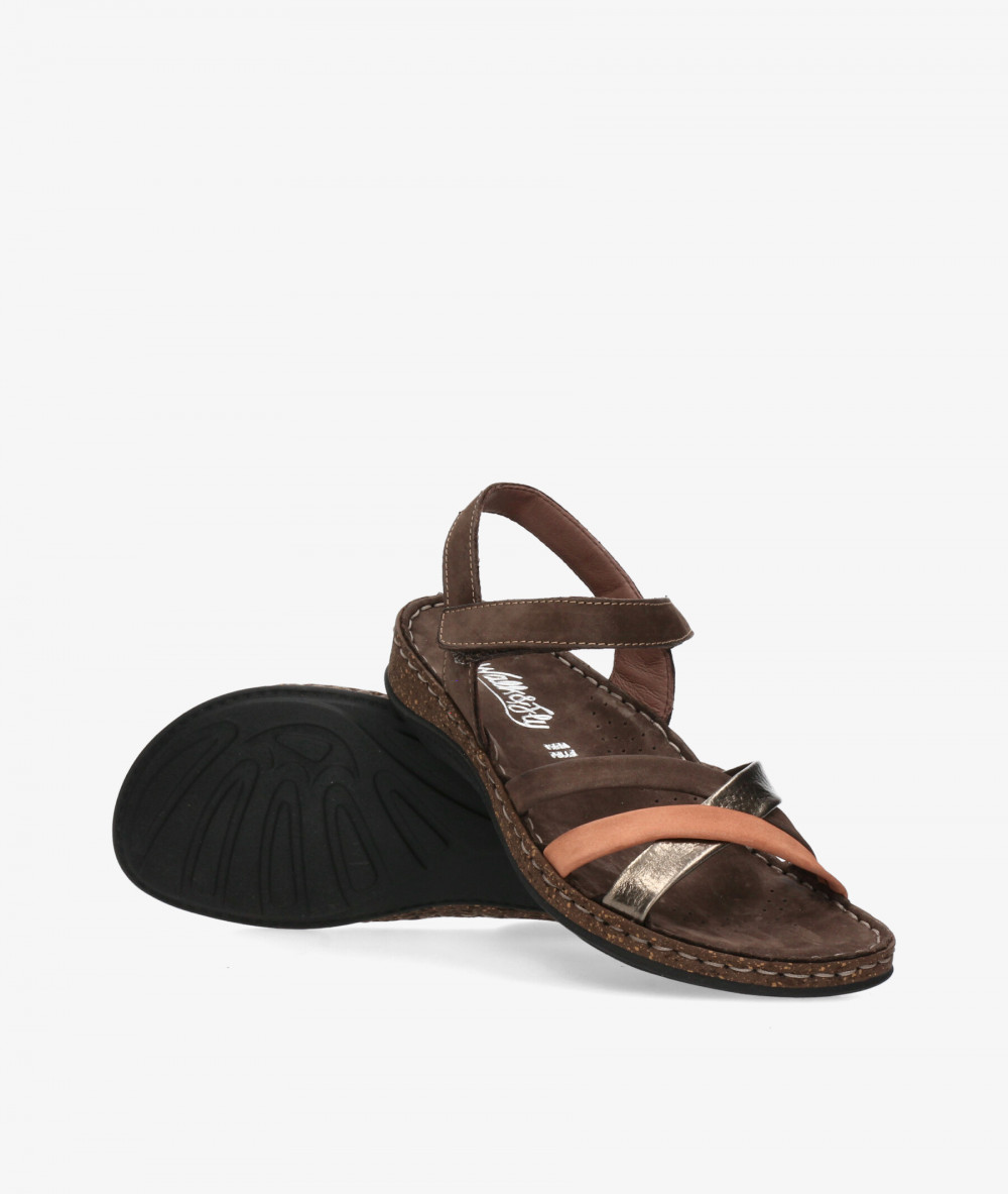Sandalias Walk & Fly  3861-40944 en nobuck marrón