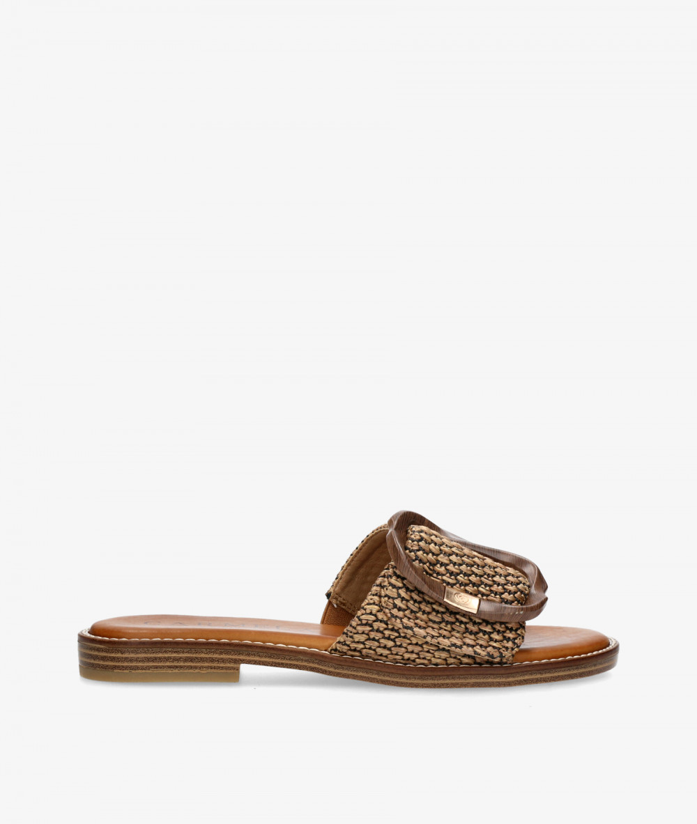 Sandalias Carmela  163161 en camel