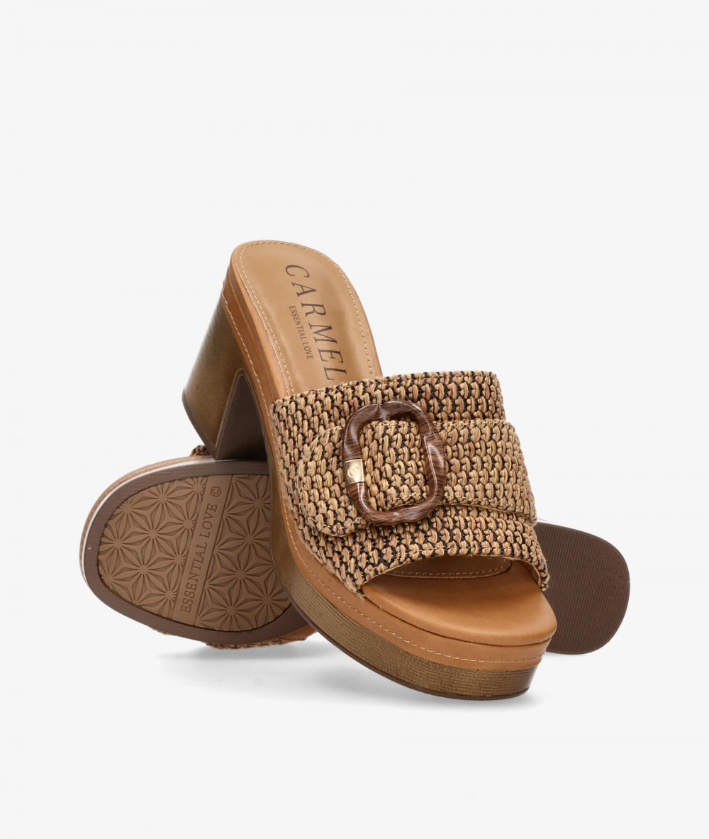 Sandalias Carmela  163158 en camel