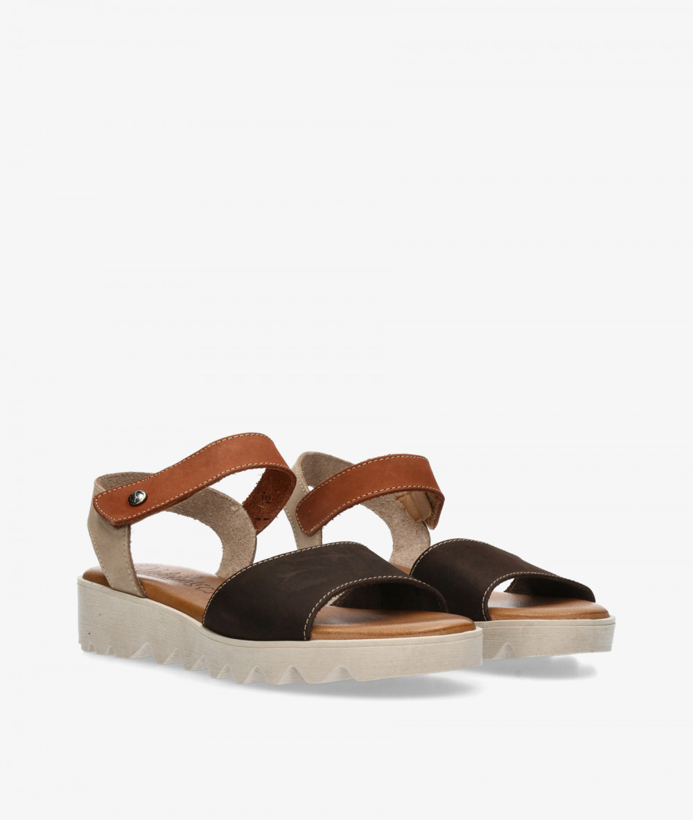 Sandalias Valeria´s  7144 en marrón