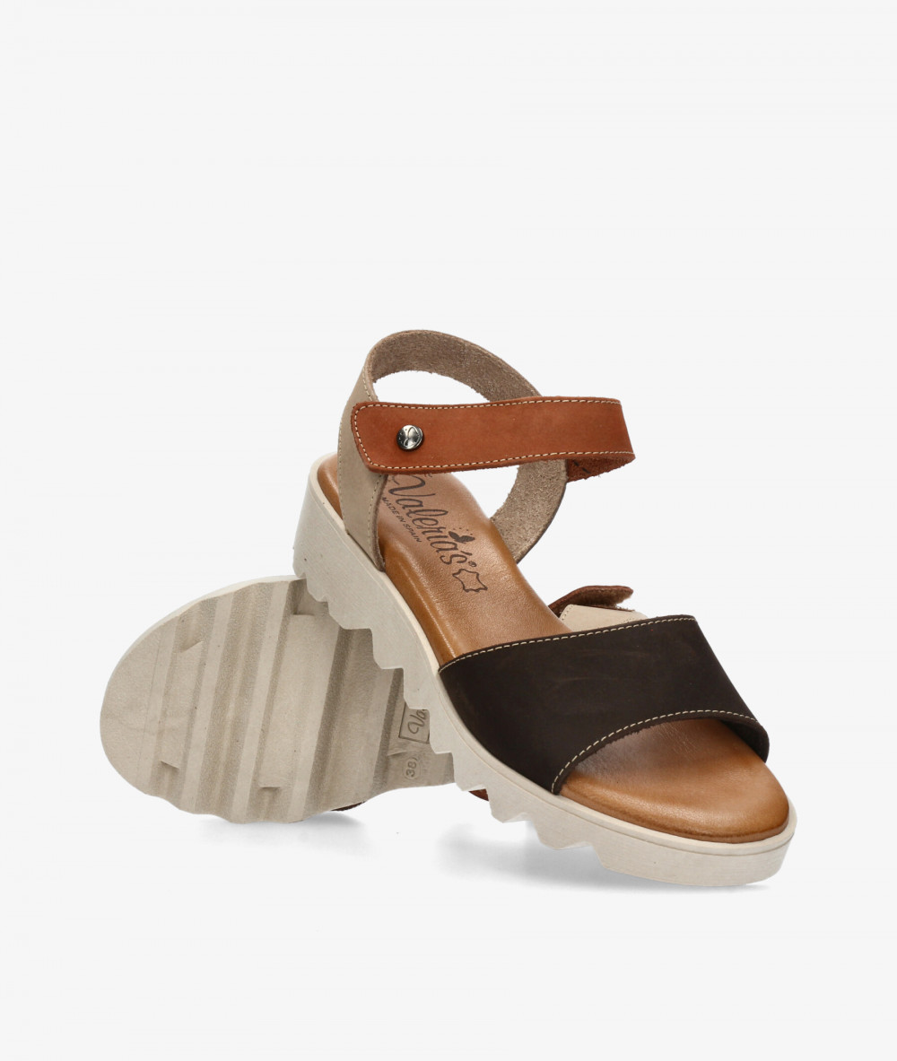 Sandalias Valeria´s  7144 en marrón