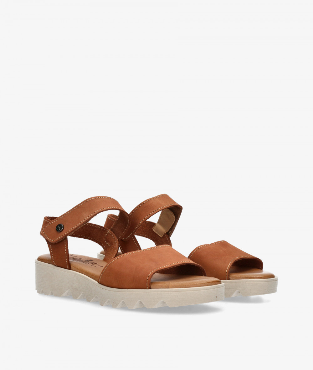 Sandalias Valeria´s  7144 en nobuck cuero 