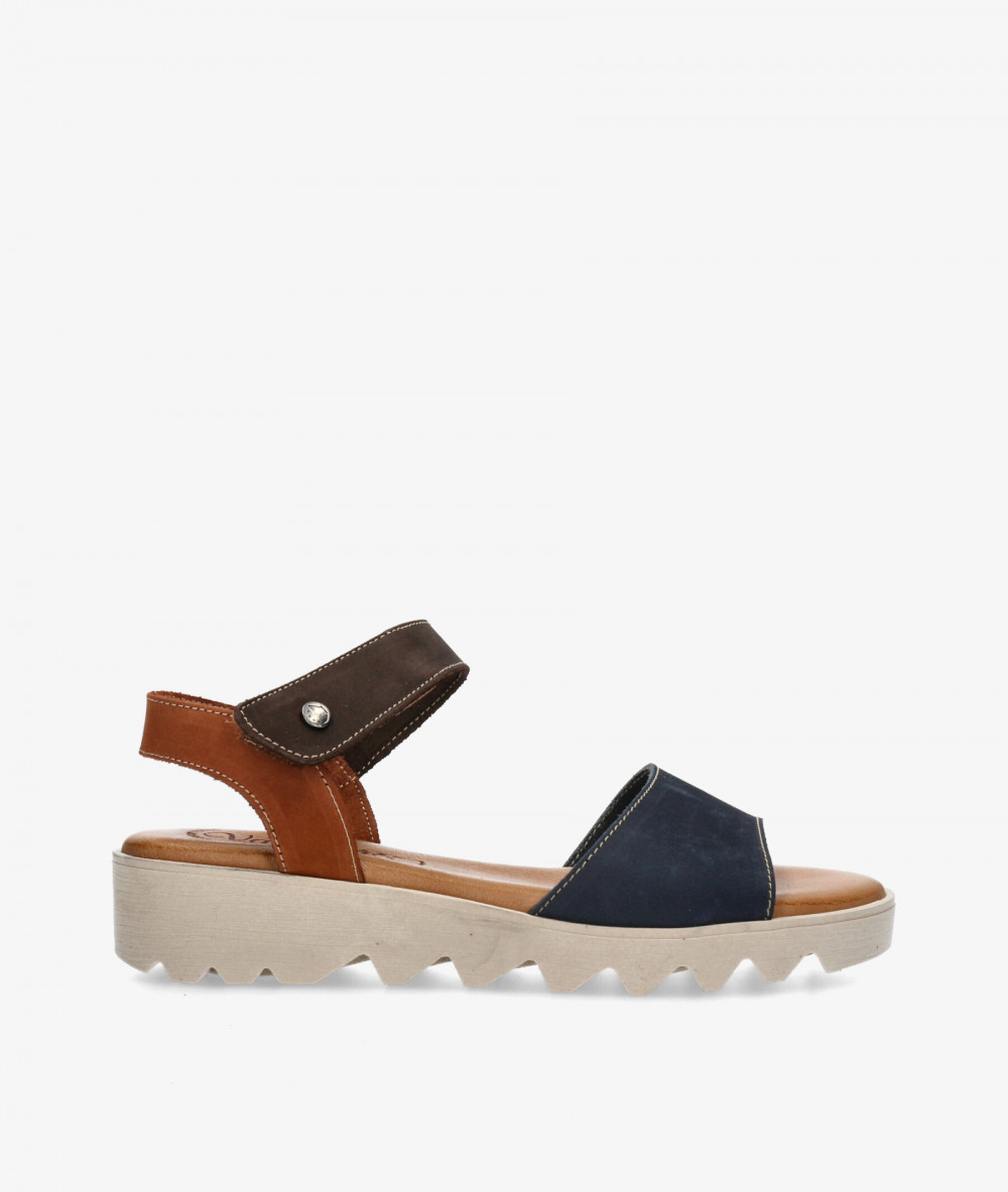 Sandalias Valeria´s  7144 en nobuck azul