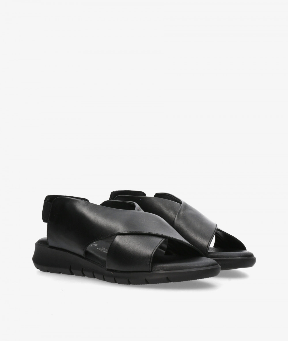 Sandalias Valeria´s  1023 en negro