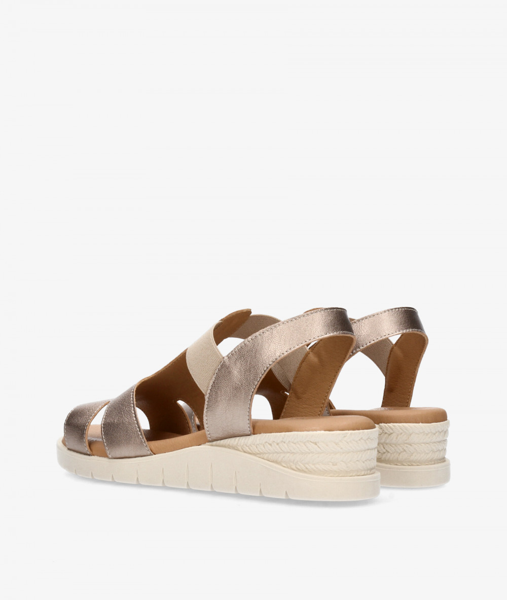 Sandalias Valeria´s  1025 en taupe metalizado