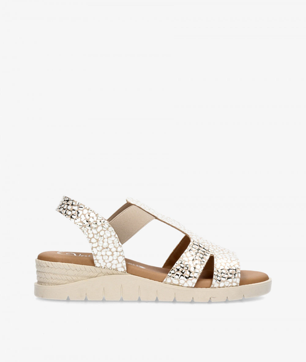 Sandalias Valeria´s  1029 en beige