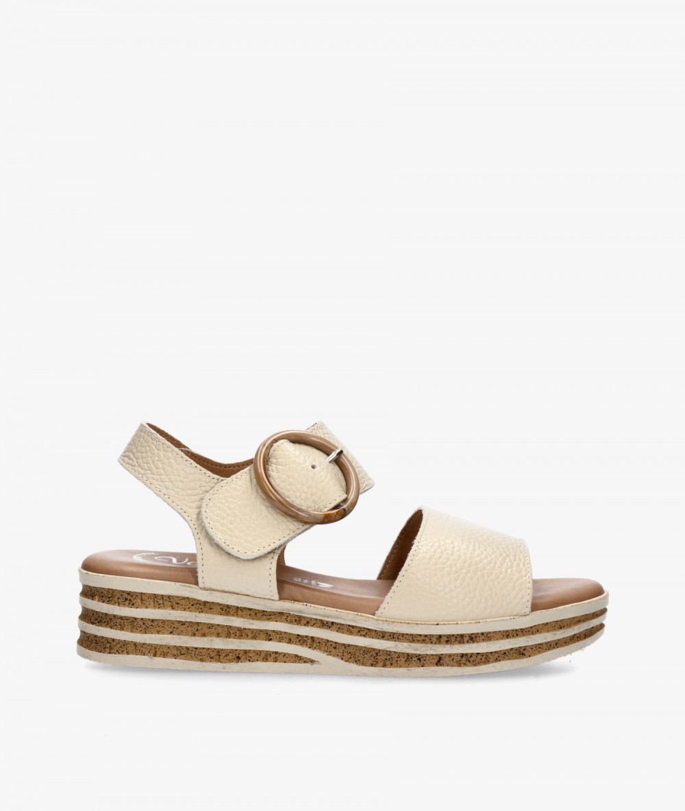 Sandalias Valeria´s  1946 en beige
